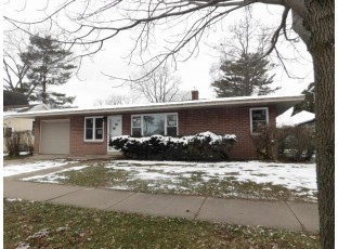 122 N Winsted St Spring Green, WI 53588