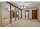 711 Woodview Dr, Sun Prairie, WI 53590