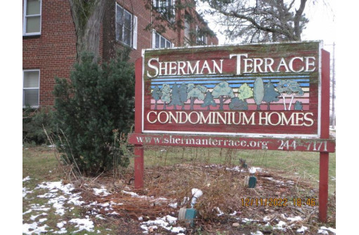 24 Sherman Terr 4, Madison, WI 53704