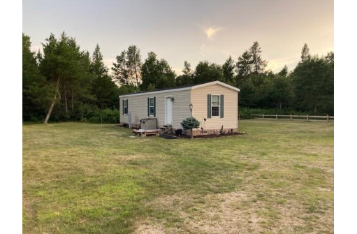 N9675 17th Ave, Necedah, WI 54646