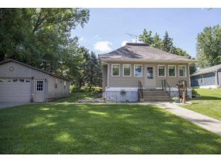 309 E Chapel St Dodgeville, WI 53533