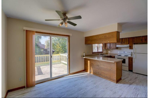 1011 Moorland Rd 2, Madison, WI 53713