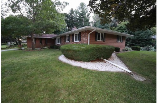 2809 Marledge St, Fitchburg, WI 53711