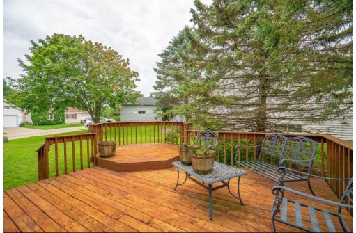 730 Sky Ridge Dr, Madison, WI 53719