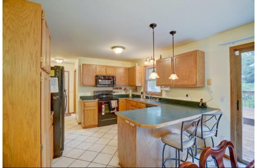 730 Sky Ridge Dr, Madison, WI 53719