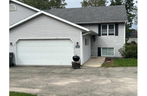 4410 Gray Rd, DeForest, WI 53532