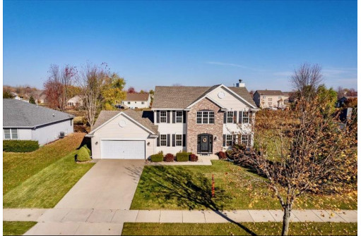 1476 St Albert The Great Dr, Sun Prairie, WI 53590