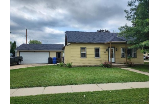 416 W Florence St, Cambria, WI 53923