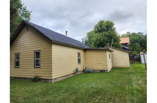 416 W Florence St, Cambria, WI 53923