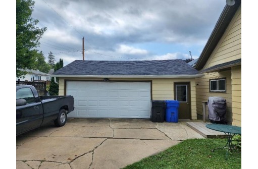 416 W Florence St, Cambria, WI 53923