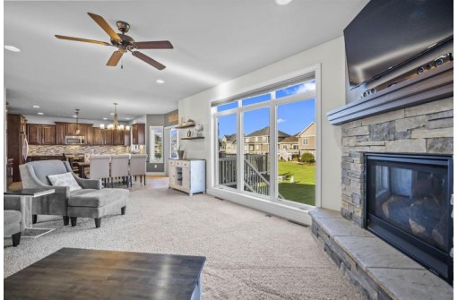 2408 Genevieve Way, Waunakee, WI 53597