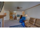 646 Meadowbrook Ct, Marshall, WI 53559