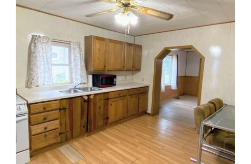 312 E Wisconsin St, Prairie Du Chien, WI 53821