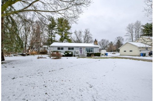 5198 Greenfield Park Rd, Fitchburg, WI 53711