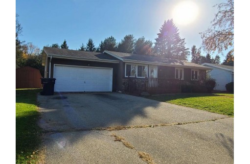 2115 Rockport Rd, Janesville, WI 53548