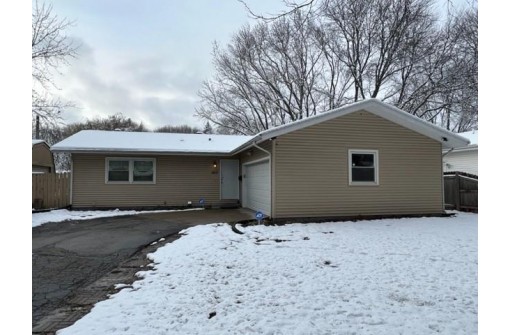 1510 Rae Ln, Madison, WI 53711-3338