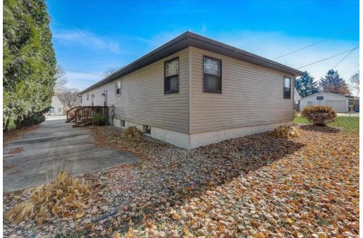 10 & 16 9th Ave, New Glarus, WI 53574