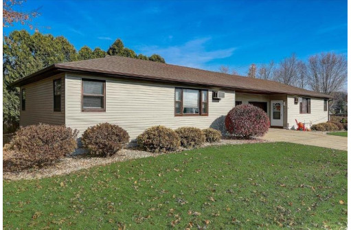 10 & 16 9th Ave, New Glarus, WI 53574