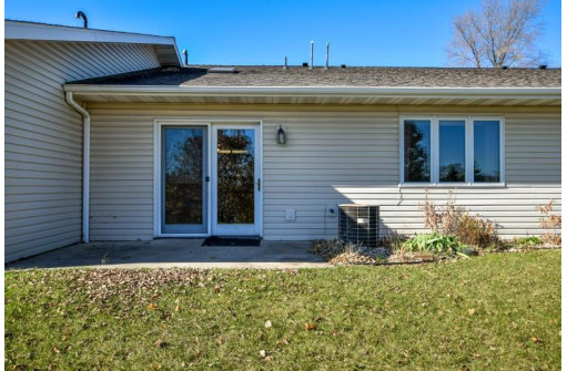 1573 N Dewey Ave, Reedsburg, WI 53959