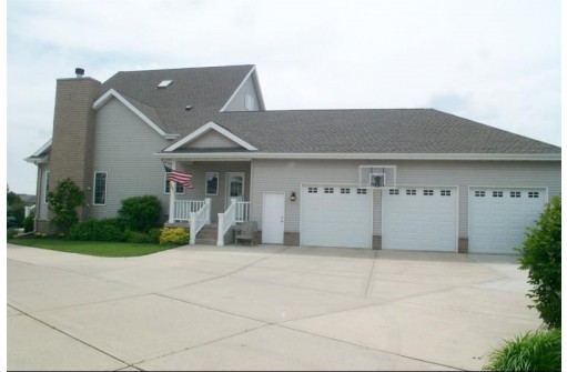 1710 Blue Ridge Tr, Waunakee, WI 53597