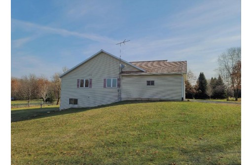 W7748 Patchin Rd, Pardeeville, WI 53954