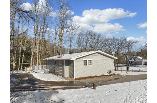 S4371 Olde Sawmill Rd, Baraboo, WI 53913