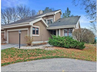 5821 Woodcreek Ln Middleton, WI 53562