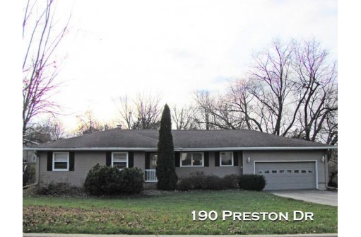 190 Preston Dr, Platteville, WI 53818