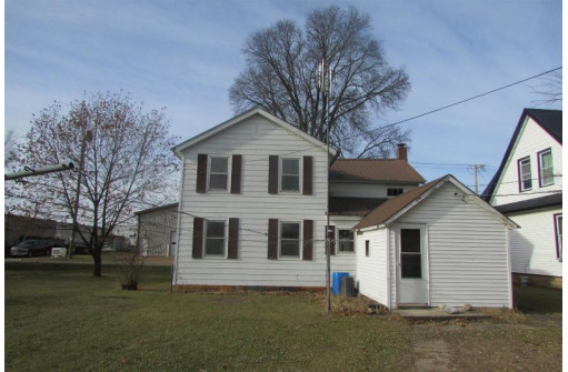 124 N 2nd St, Muscoda, WI 53573