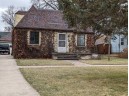 606 Olympian Blvd, Beloit, WI 53511