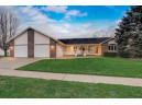 214 W Verleen Ave, Waunakee, WI 53597