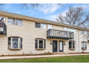 116 Lakewood Gardens Ln, Madison, WI 53704