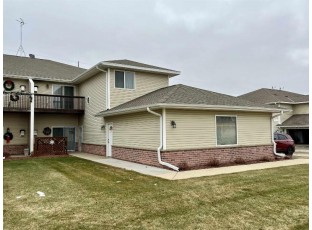 350 Brookside Dr 7 Mayville, WI 53050