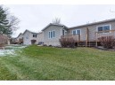 1334 15th St 8B, Baraboo, WI 53913