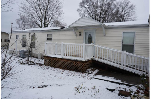 1514 S 11th St, Prairie Du Chien, WI 53821