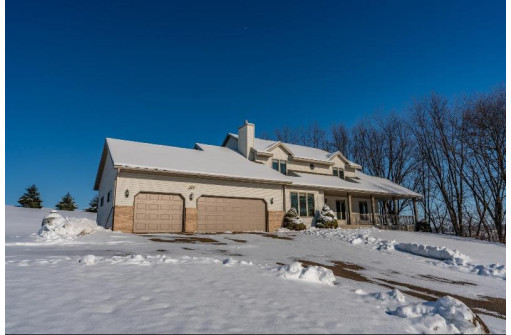 6714 Patton Rd, Waunakee, WI 53597