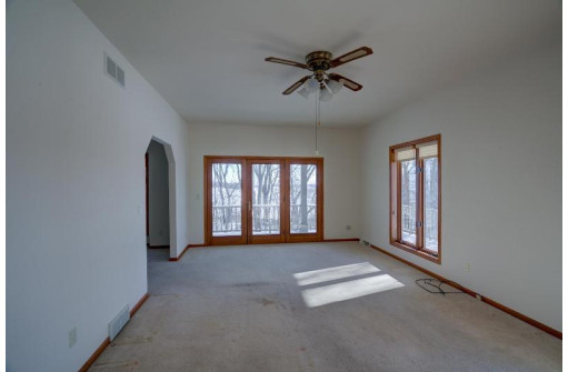 6714 Patton Rd, Waunakee, WI 53597