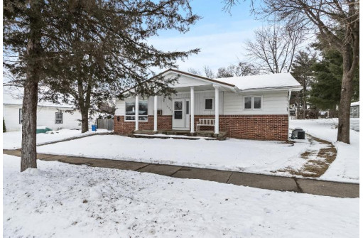 409 E Carroll St, Portage, WI 53901