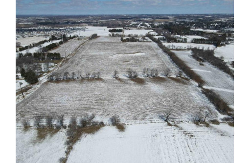 8 ACRES Siggelkow Rd, McFarland, WI 53558