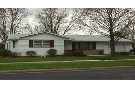 211 Edison Ave, Janesville, WI 53546