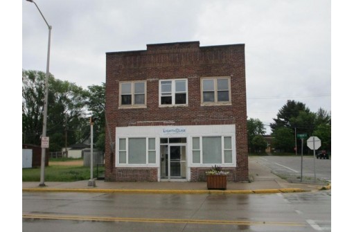 136 S Main St, Adams, WI 53910