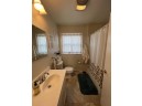 454 E Tyranena Park Rd, Lake Mills, WI 53551