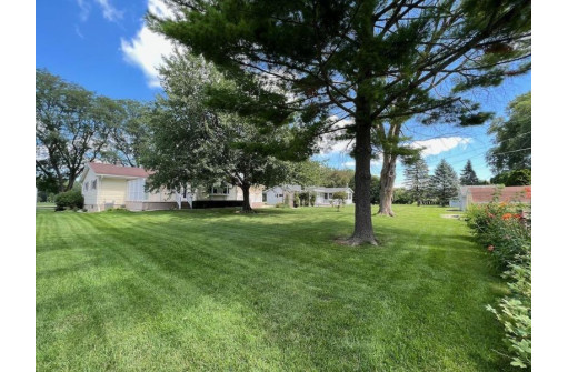 6213 Mendota Ave, Middleton, WI 53562