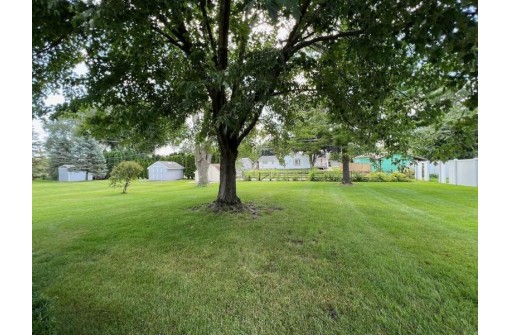 6213 Mendota Ave, Middleton, WI 53562