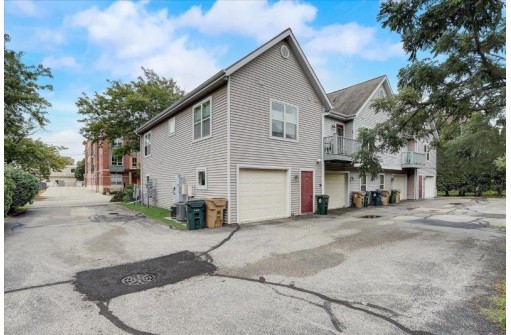 624 E Mifflin St, Madison, WI 53703