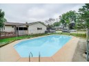 330 Maynard Dr, Sun Prairie, WI 53590