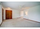 330 Maynard Dr, Sun Prairie, WI 53590