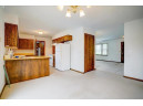 330 Maynard Dr, Sun Prairie, WI 53590