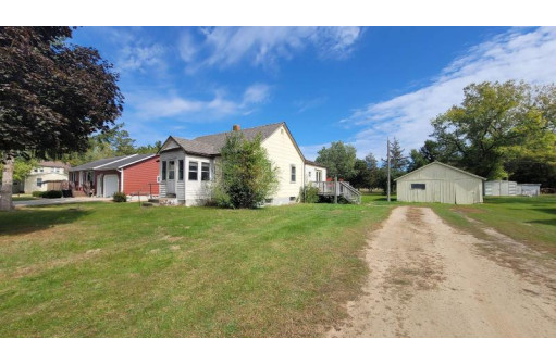 18686 S Wisconsin Ave, Muscoda, WI 53573