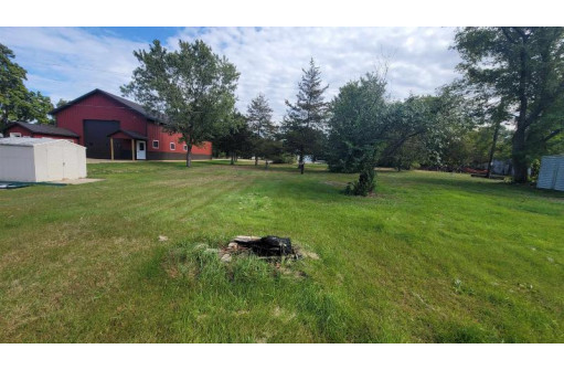 18686 S Wisconsin Ave, Muscoda, WI 53573